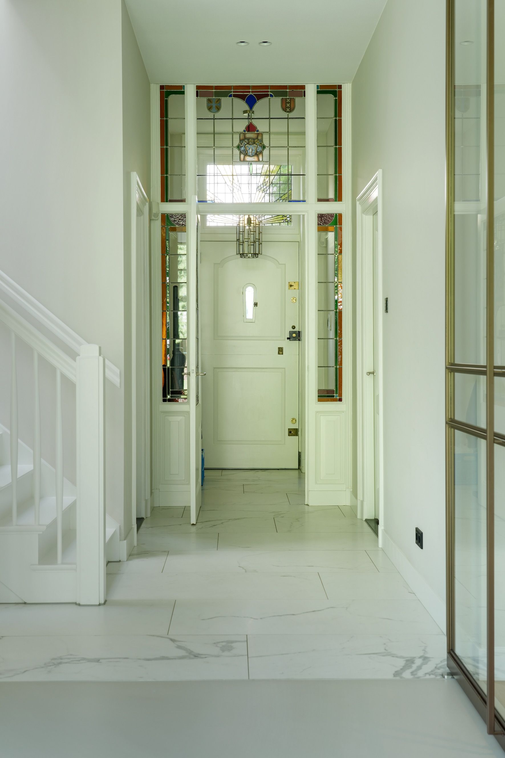 Villa 1898 Hilversum entree marmer vloertegel | Villa18 Interieurs