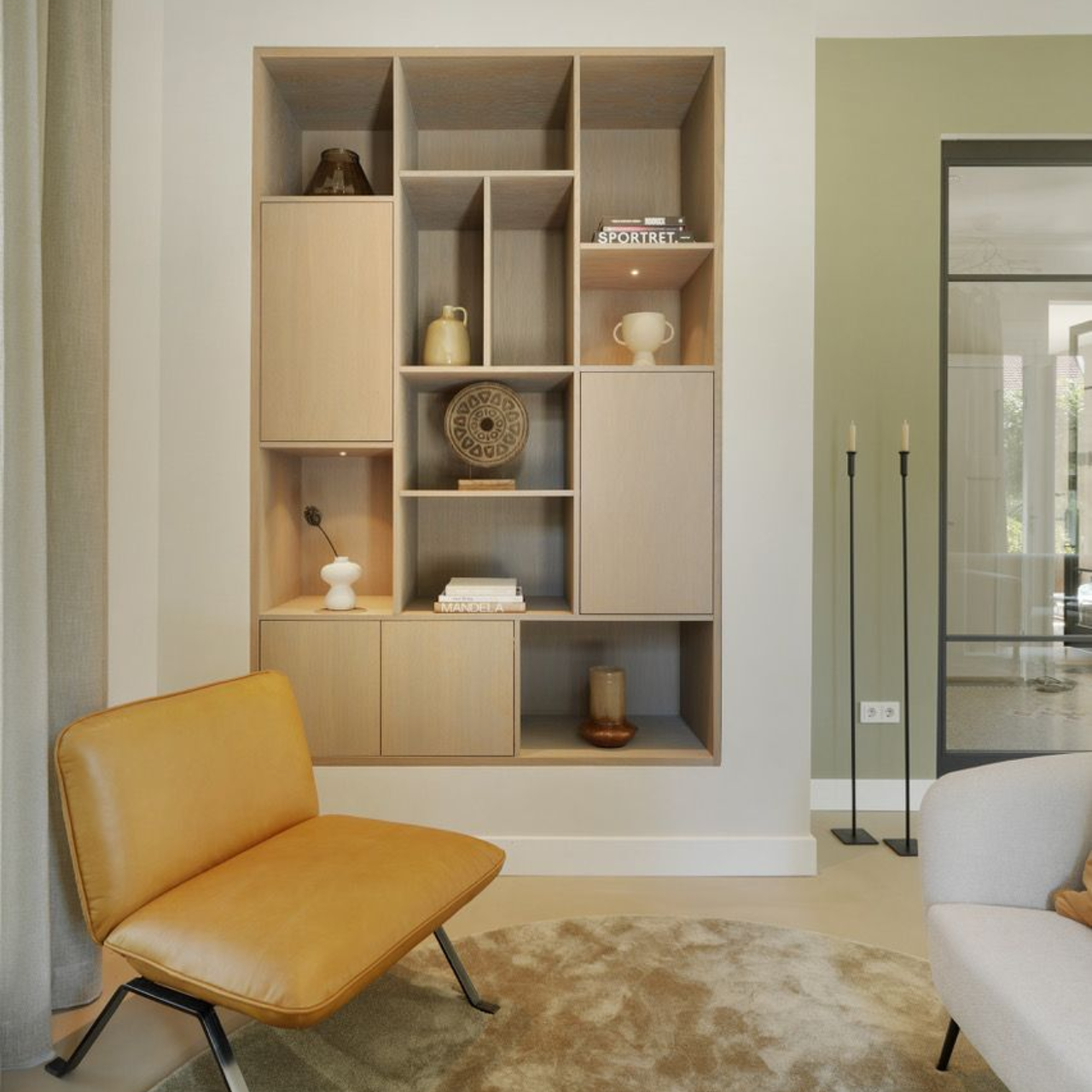 Interieur maatwerk dressoir maatwerk wandkast, vakkenkast eiken hout, Villa18 Interieurs