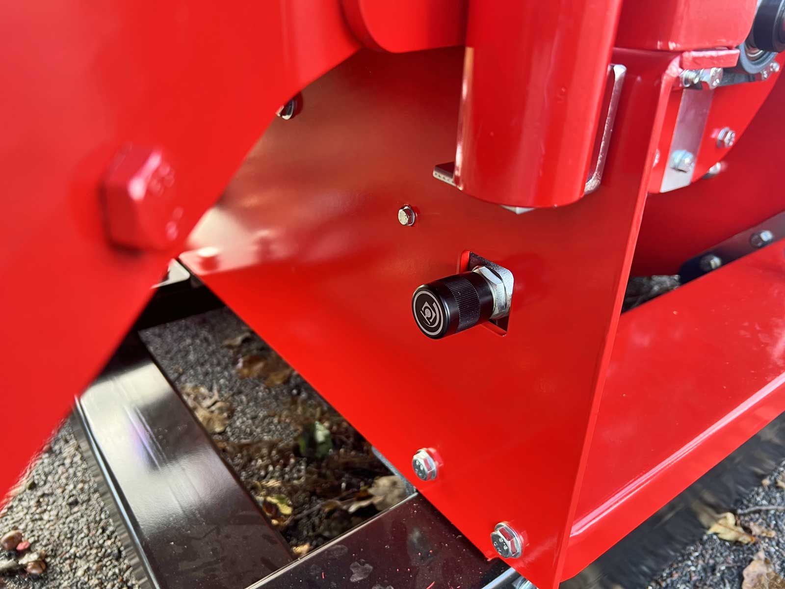 Justeringsventilen medvirker til ensartet hydrauliktryk på indtræksvalserne.