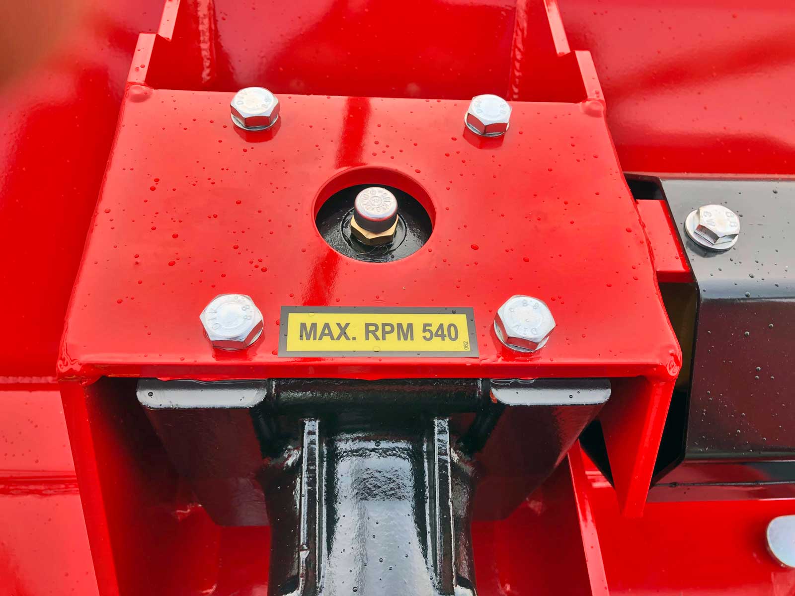 Gearkasse styrer fordeling af kraft ud i drivakslen.