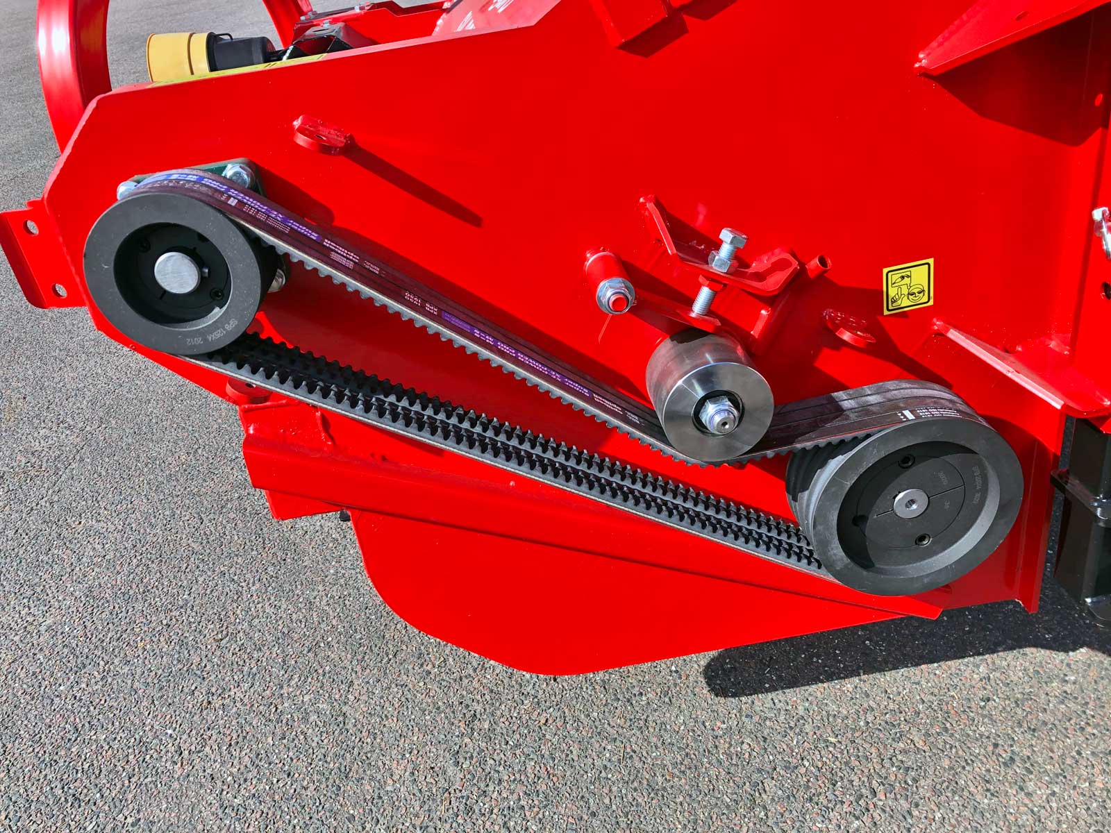 Kilerem er monteret på siden af en SV-2500SE skårlufter.