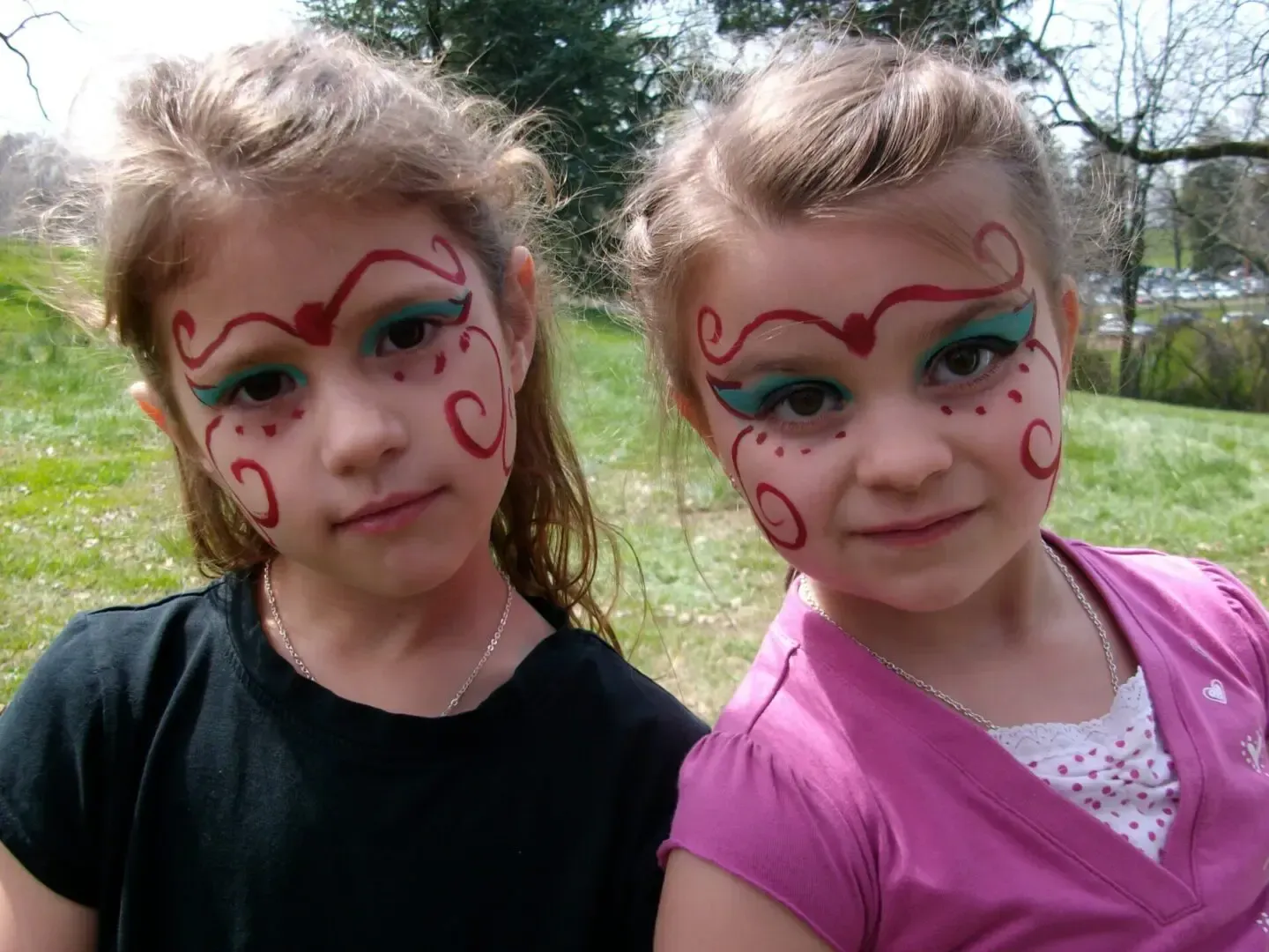 girls with facepaint