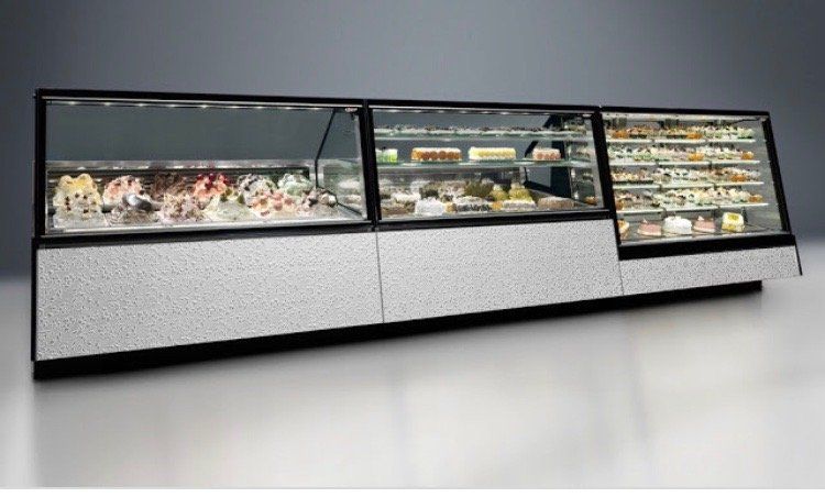 arredamento minimarket 9