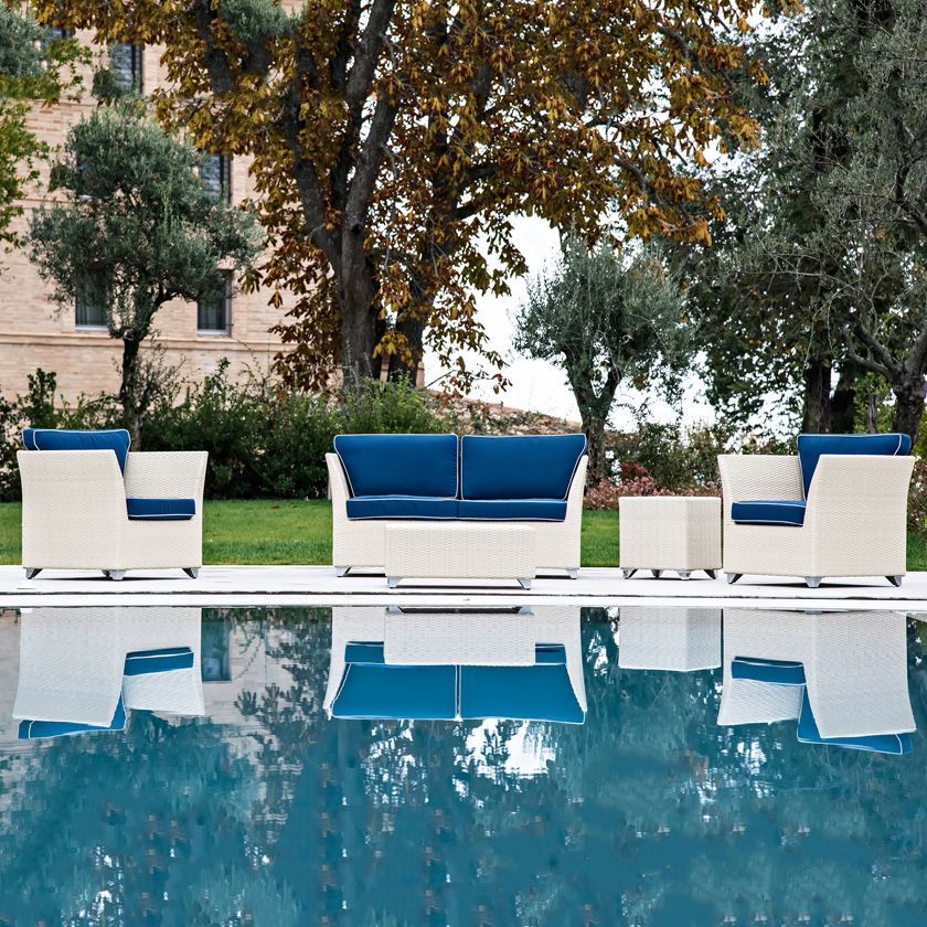 Arredi bordo piscina