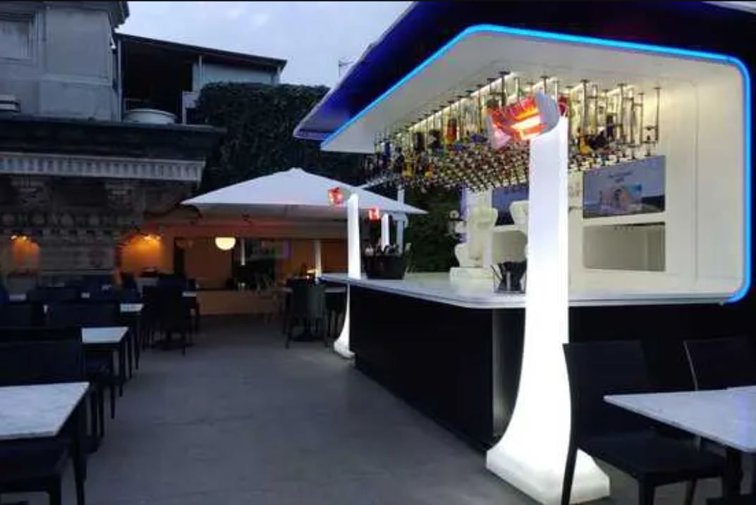 Riscaldatore elettrico per esterno ristorante