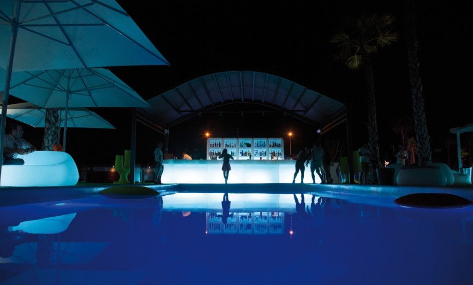 Luci bordo piscina Plust