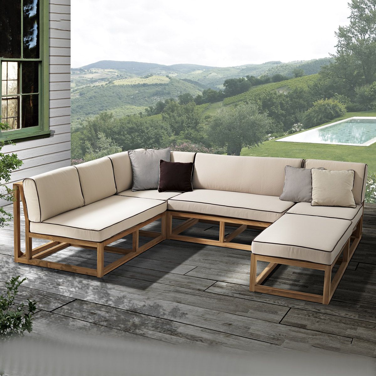 Composizione arredo da esterno