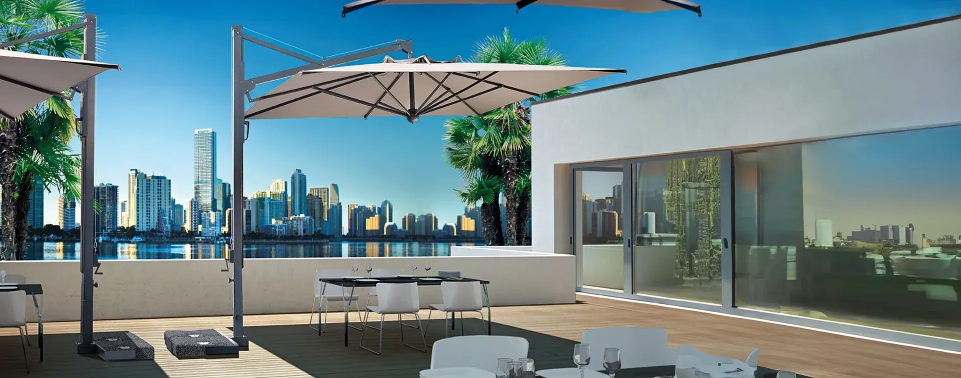 Ombrellone Scolaro su terrazzo attività ricettiva