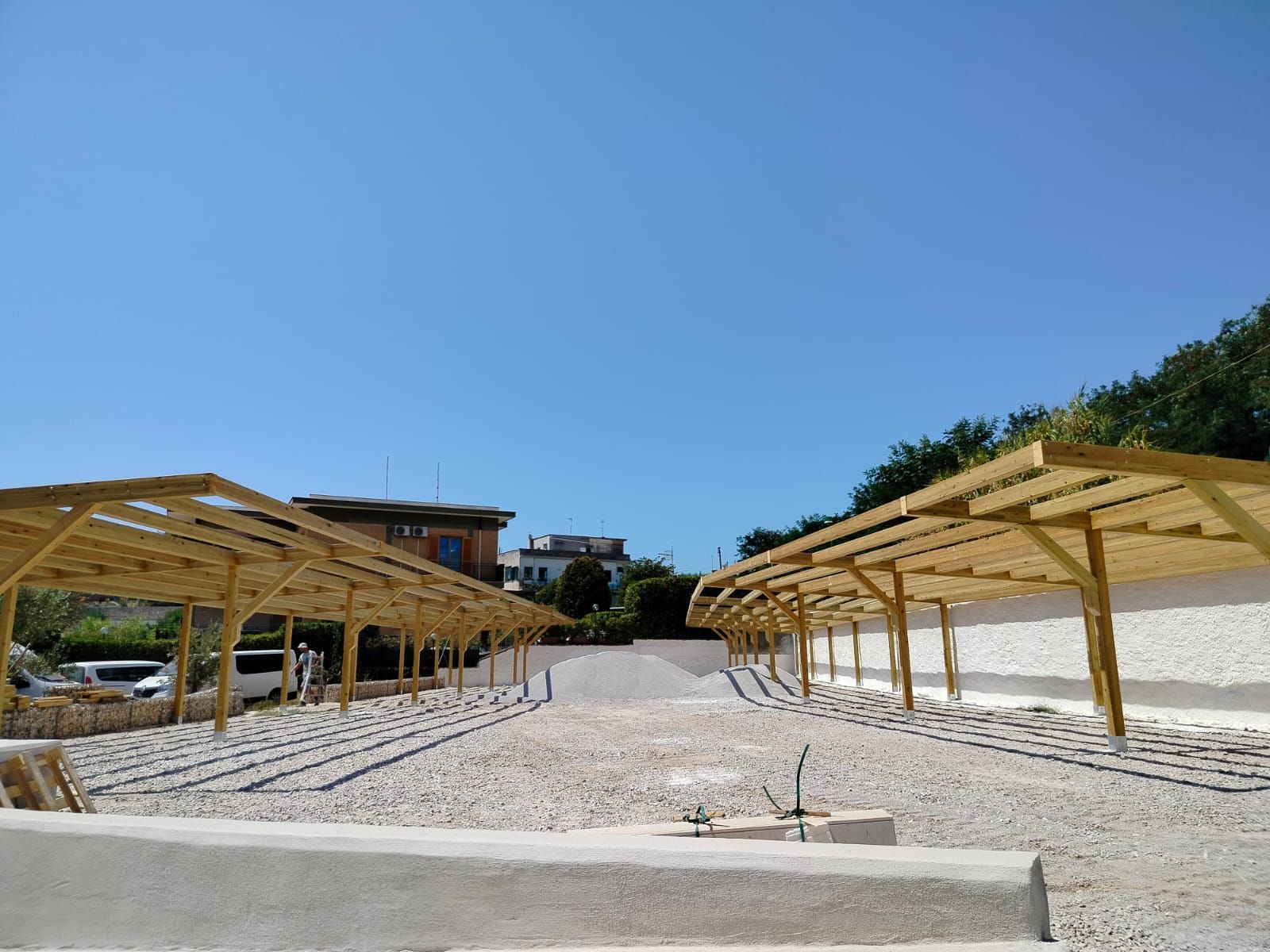 Pensiline in legno per fotovoltaico