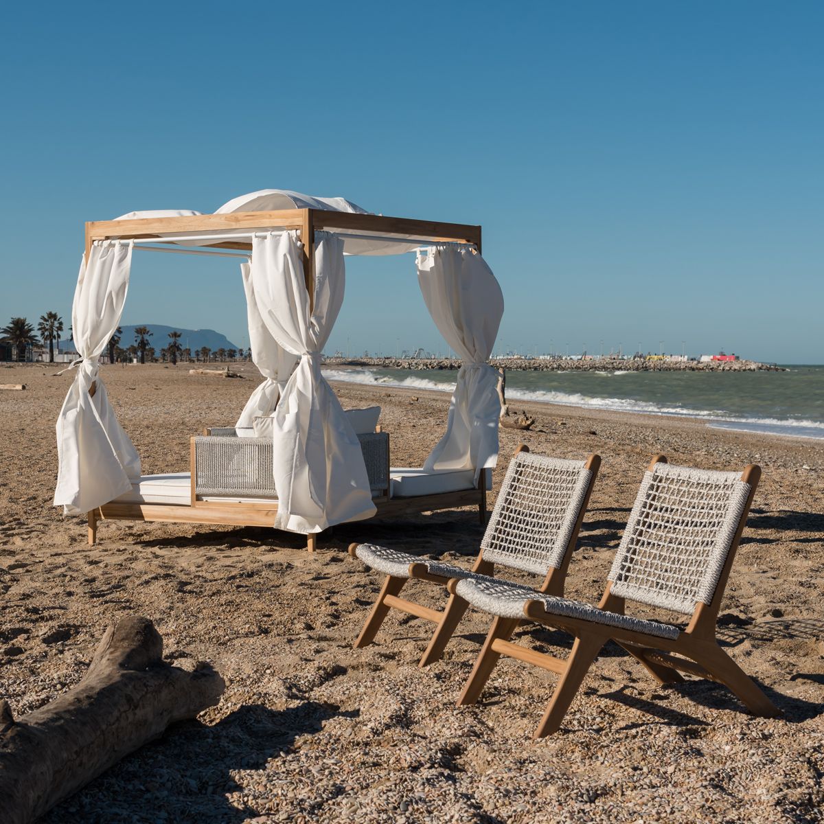 Poltroncine e baldacchino da spiaggia