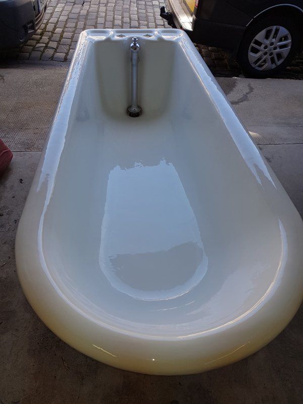 Bath restoration by All About Baths example 6