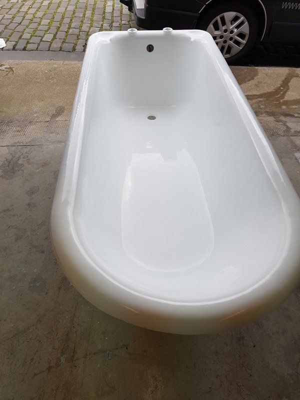 Bath restoration by All About Baths example 11