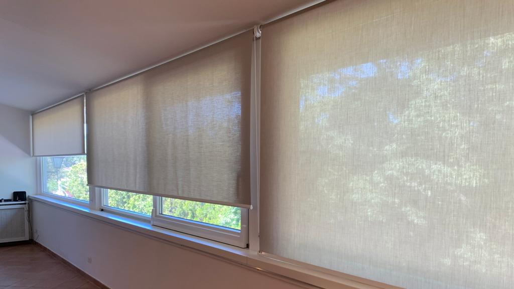 TENDE TECNICHE: VERTICALI, A RULLO E VENEZIANE