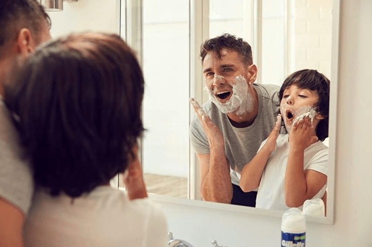 MAKEUP & HAIR. PUBLICIDAD - ANUNCIO GILLETTE