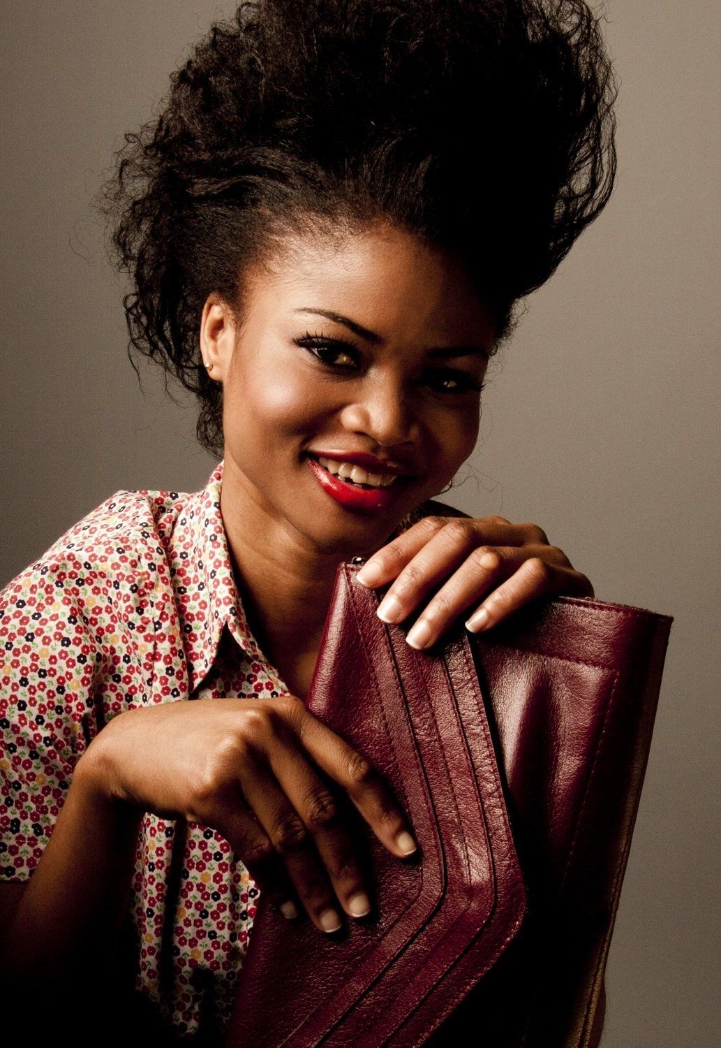 MAQUILLAJE & PELUQUERÍA. SHOOTONG MODA, FASHION, CATÁLOGO, MARCAS, TIENDA