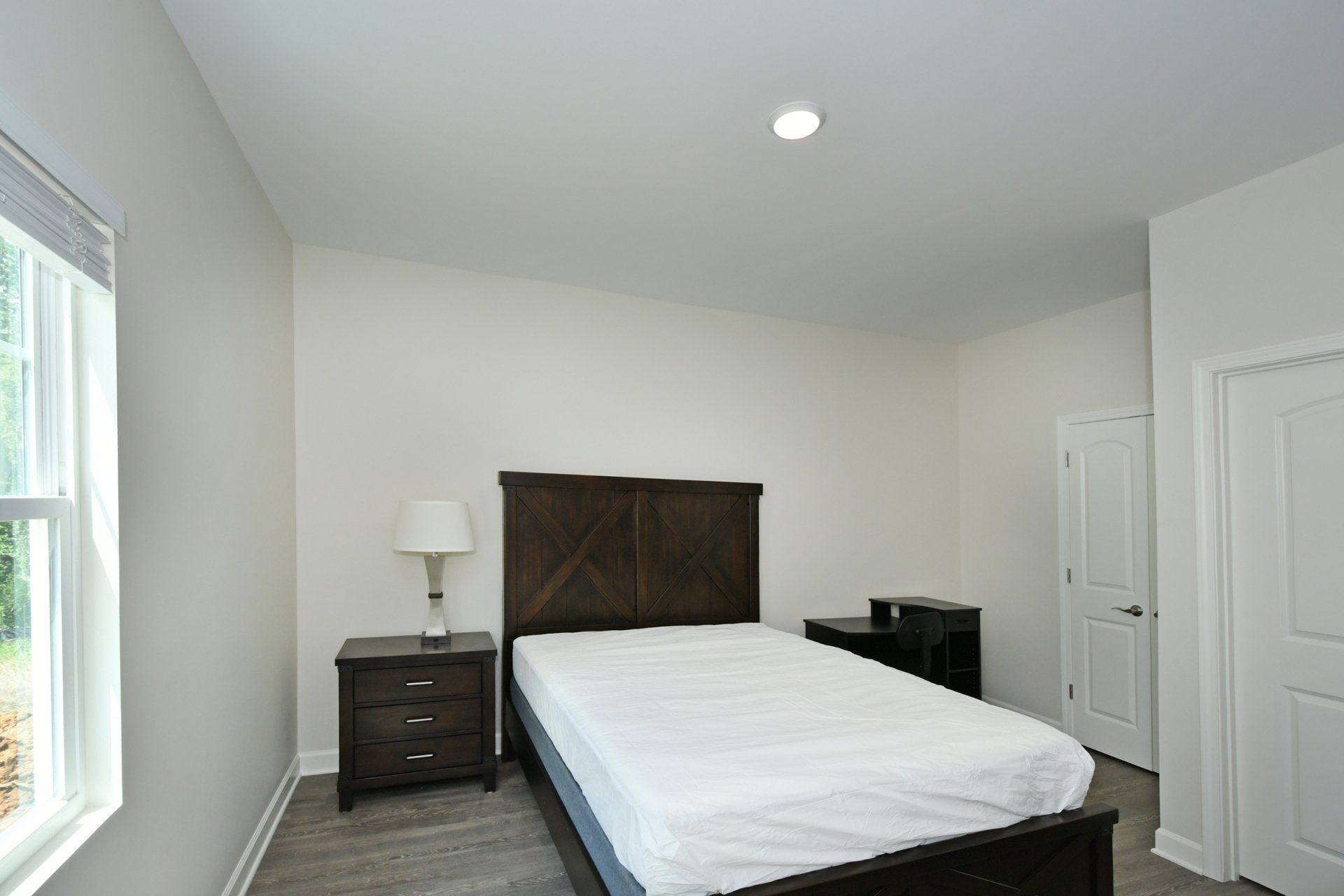 931 long drive bedroom