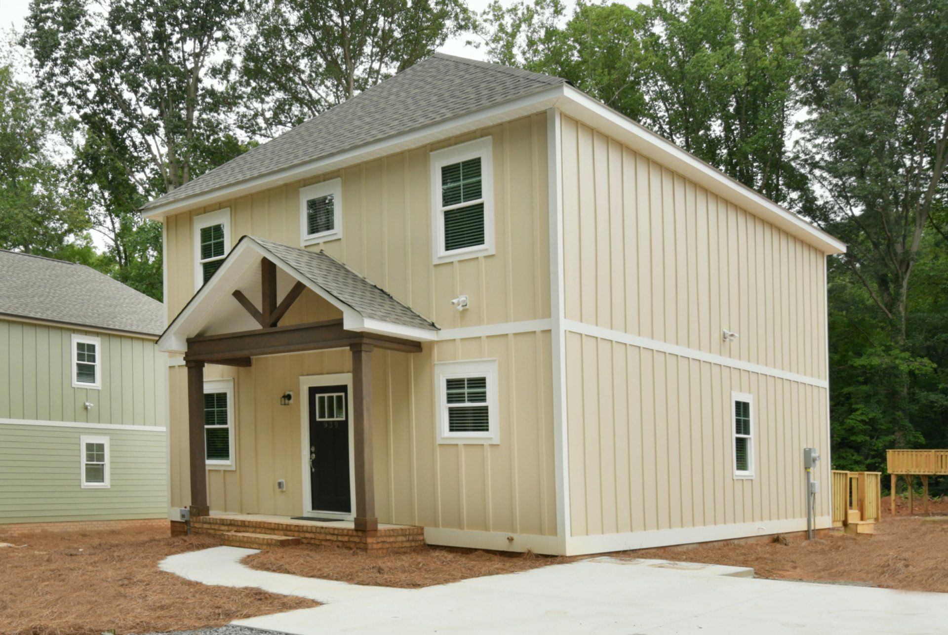 939 Long Drive Exterior