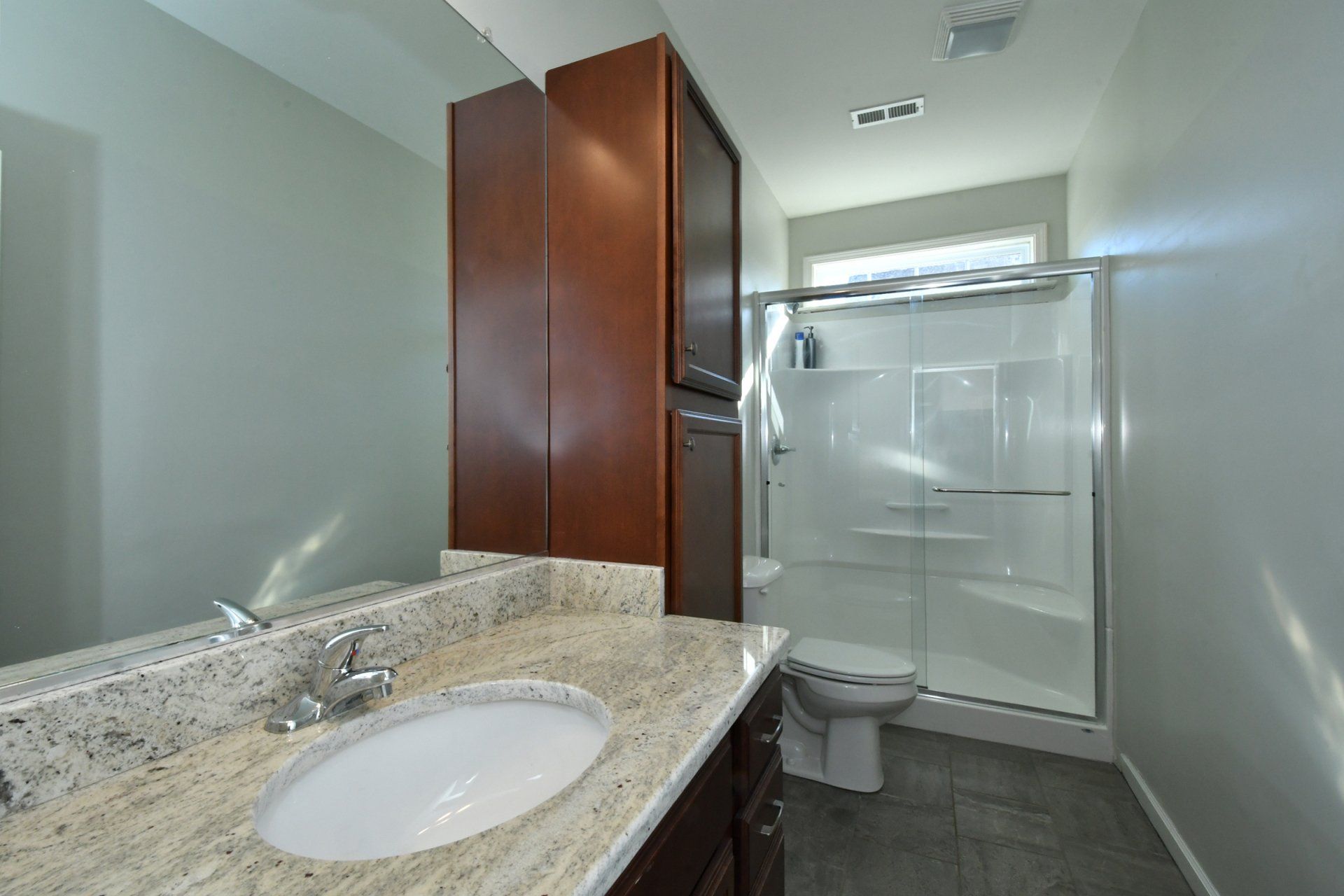 3824 Wake Place Corner bathroom