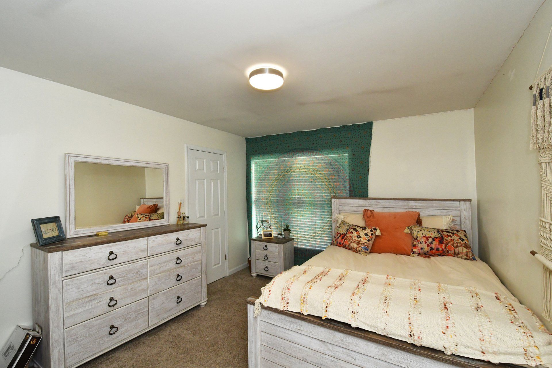 1025 long drive interior