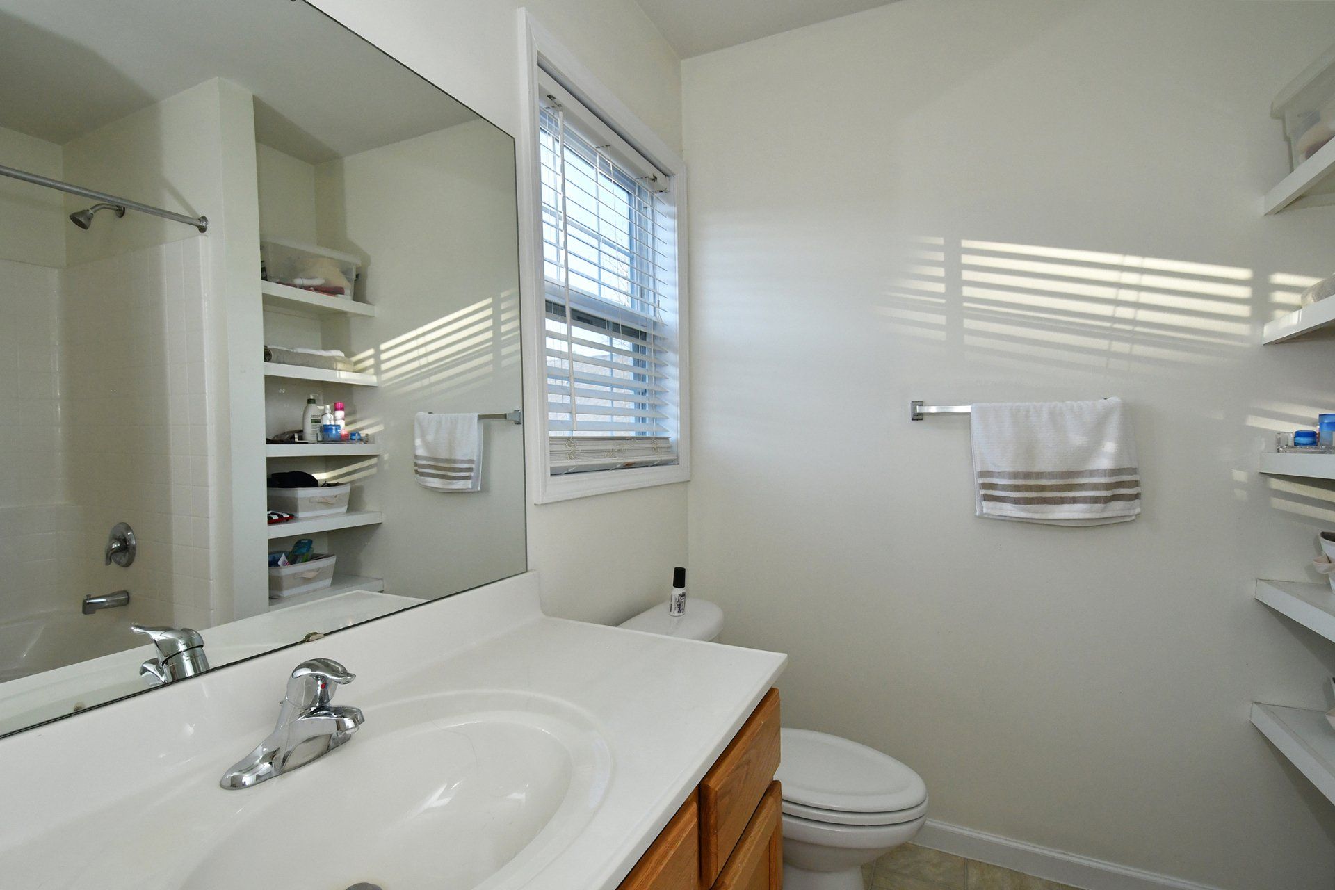 1025 long drive interior