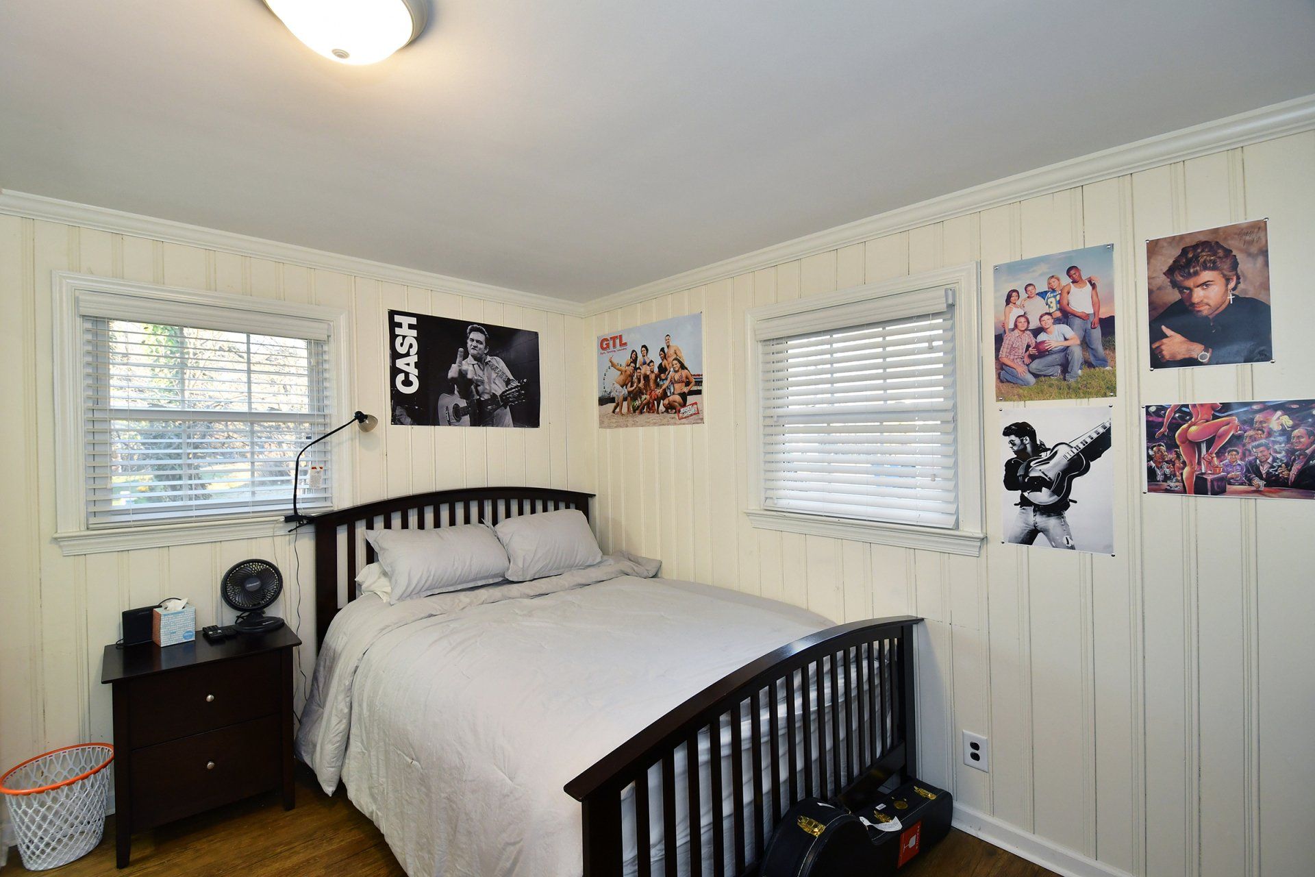 1021 long drive bedroom