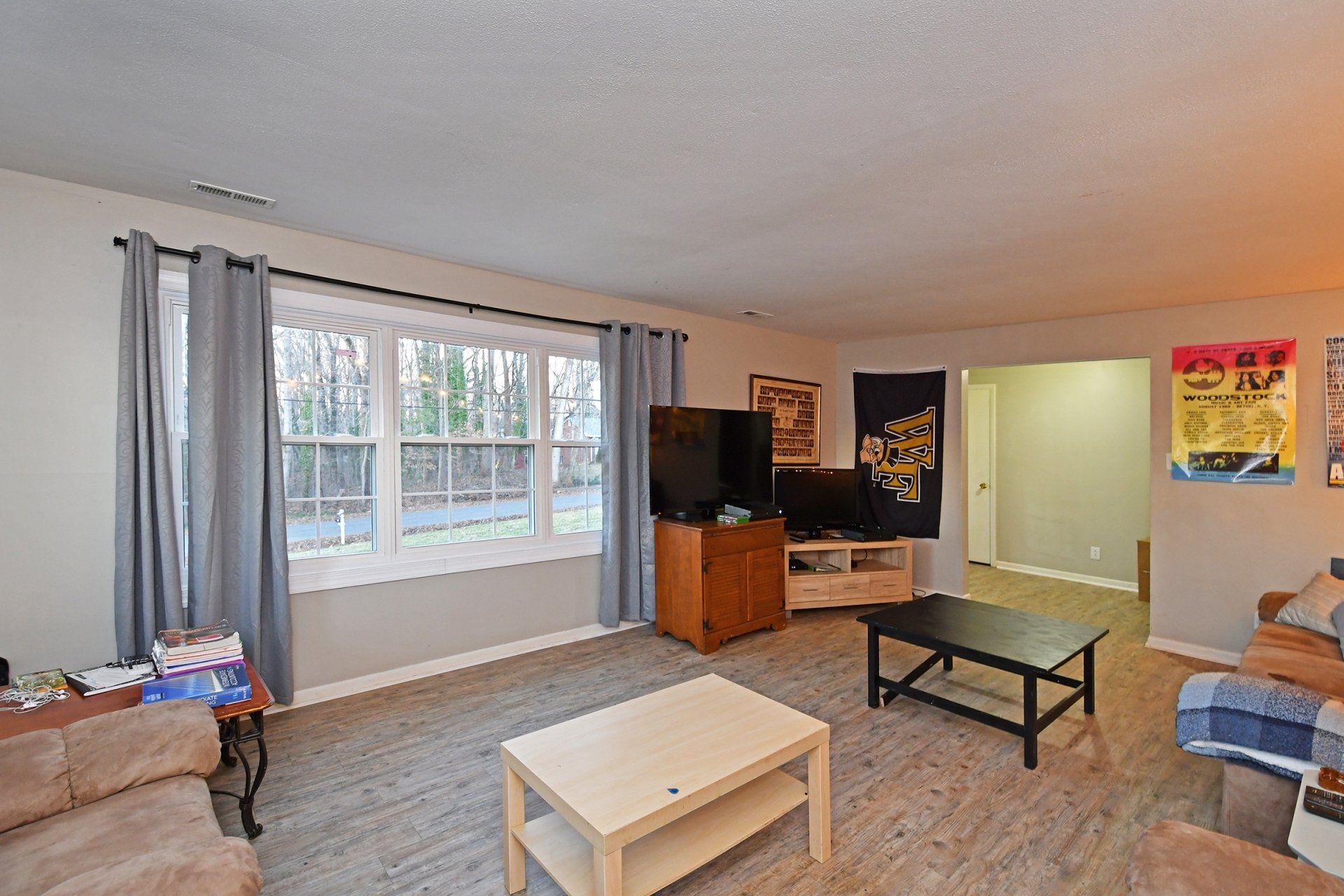 1010 Macon Drive living room