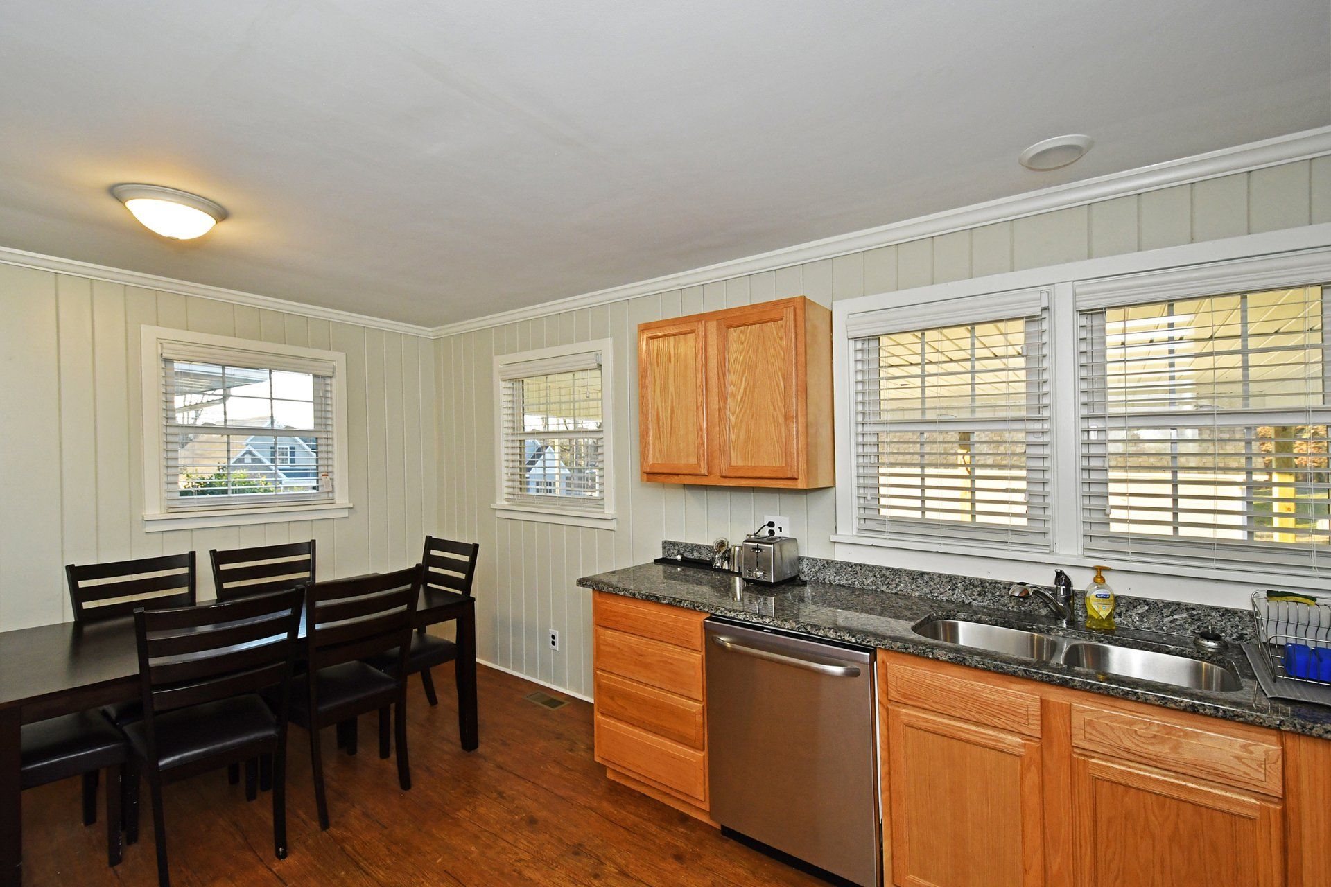 1021 long drive interior