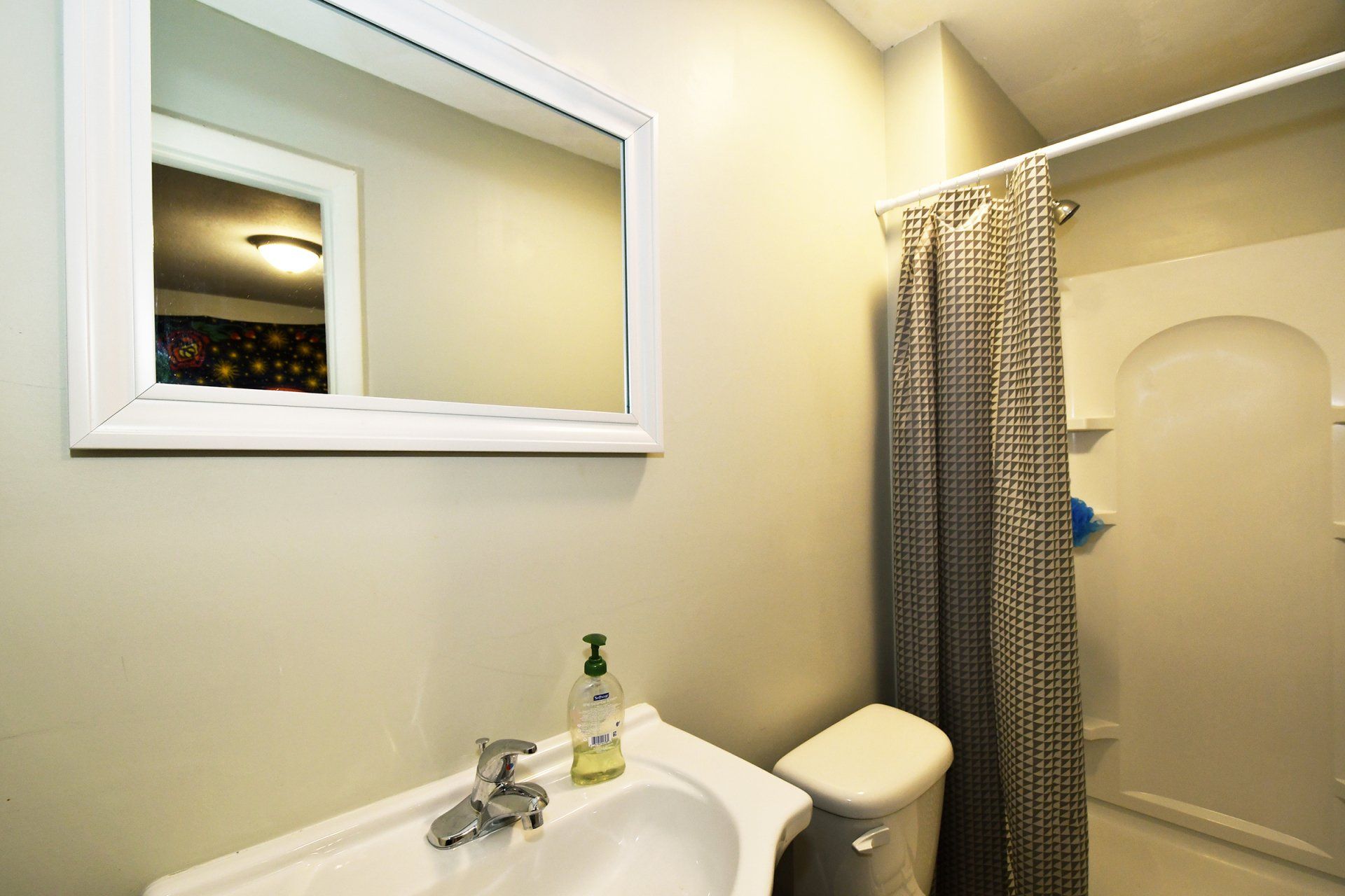 1010 Macon Drive bathroom