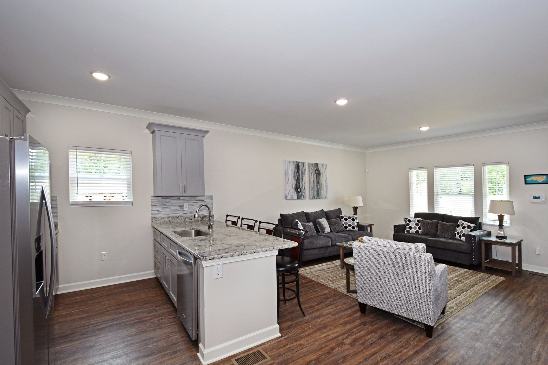 978 palm drive interior