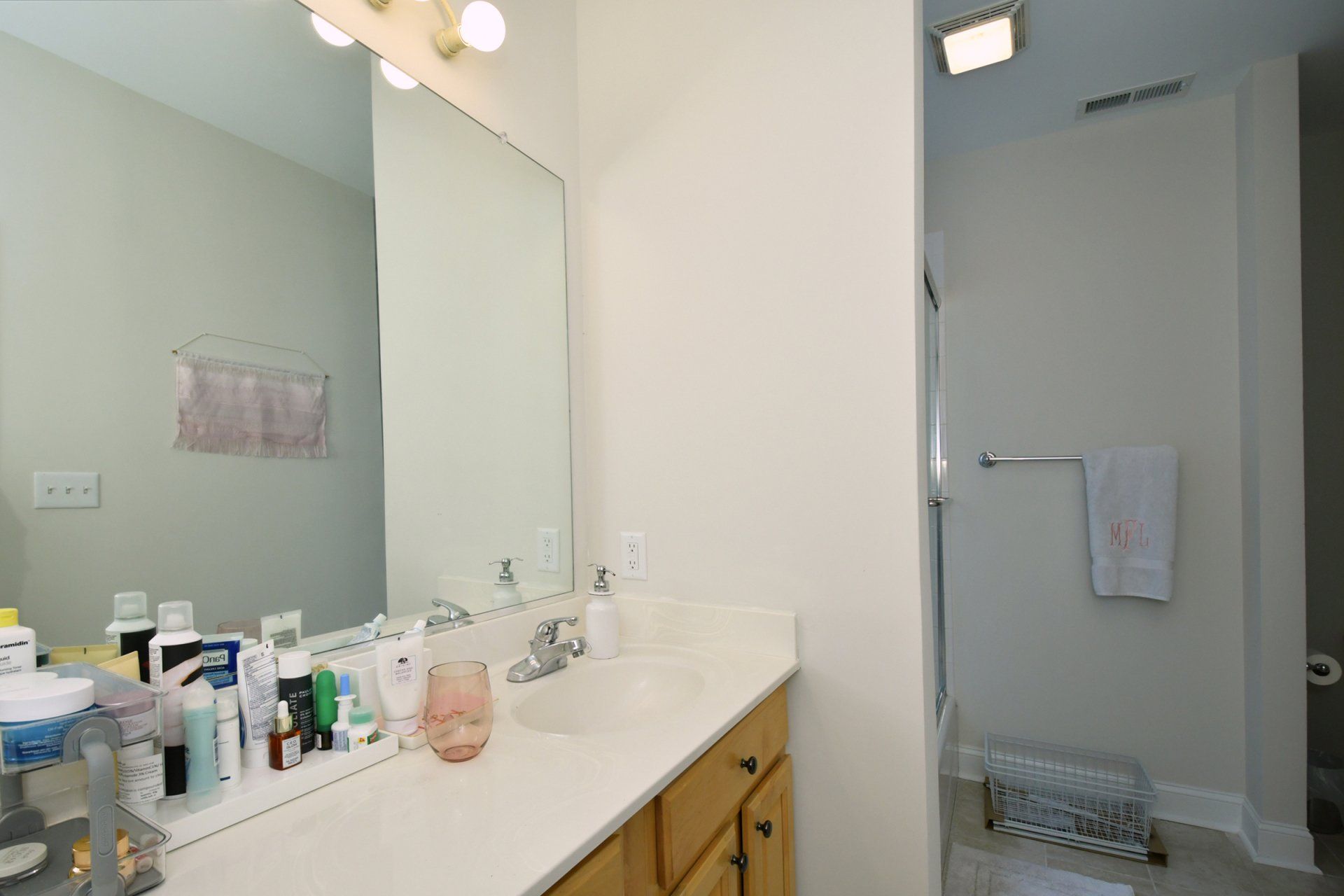 745 Yellowstone bathroom