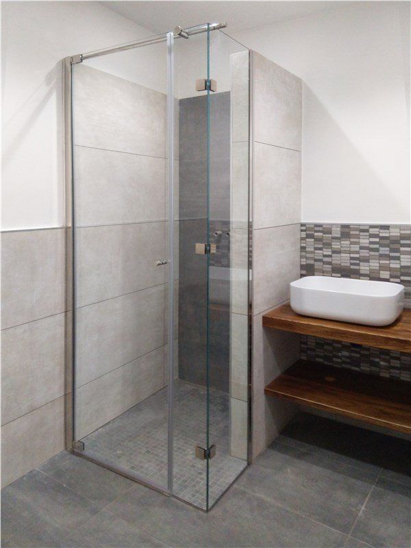 box doccia aisi design in acciaio su misura