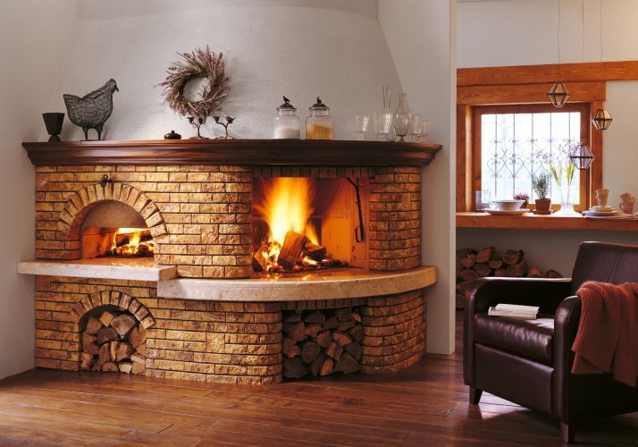 caminetto rustico con forno palazzetti