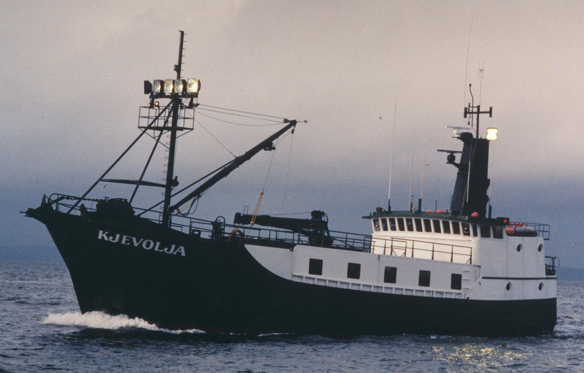 A large ship with the name kjevola on the side