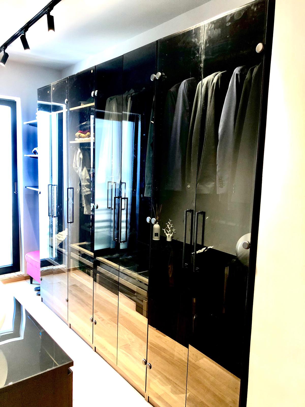 armadio porte in vetro