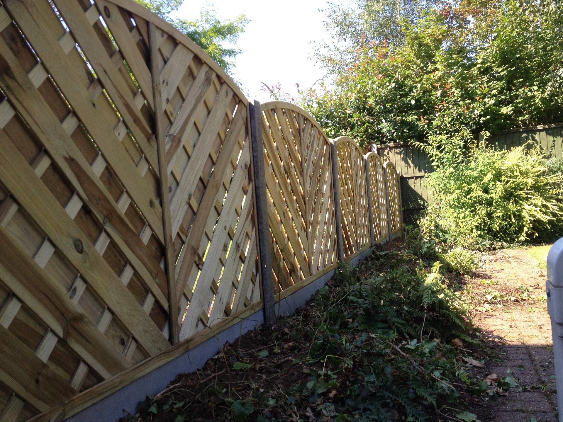 V ARCHED DECORATIVE PANELS