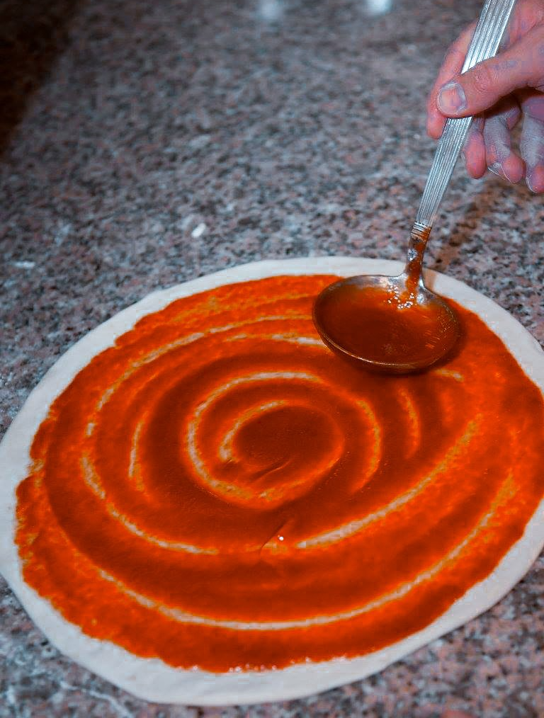 Pizza-Zubereitung in Toffen