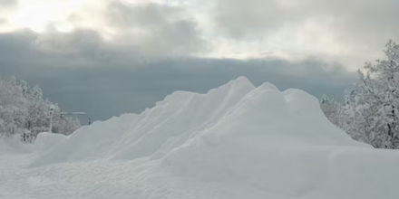 Landschap met sneeuwduinen.