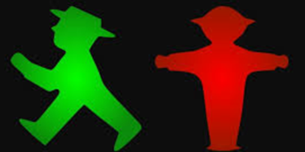 Voetgangers verkeerslicht met de Berlijnse Ampelmännchen.