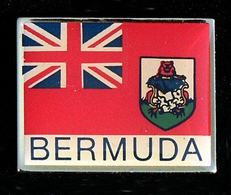 A pin with the flag of bermuda on it