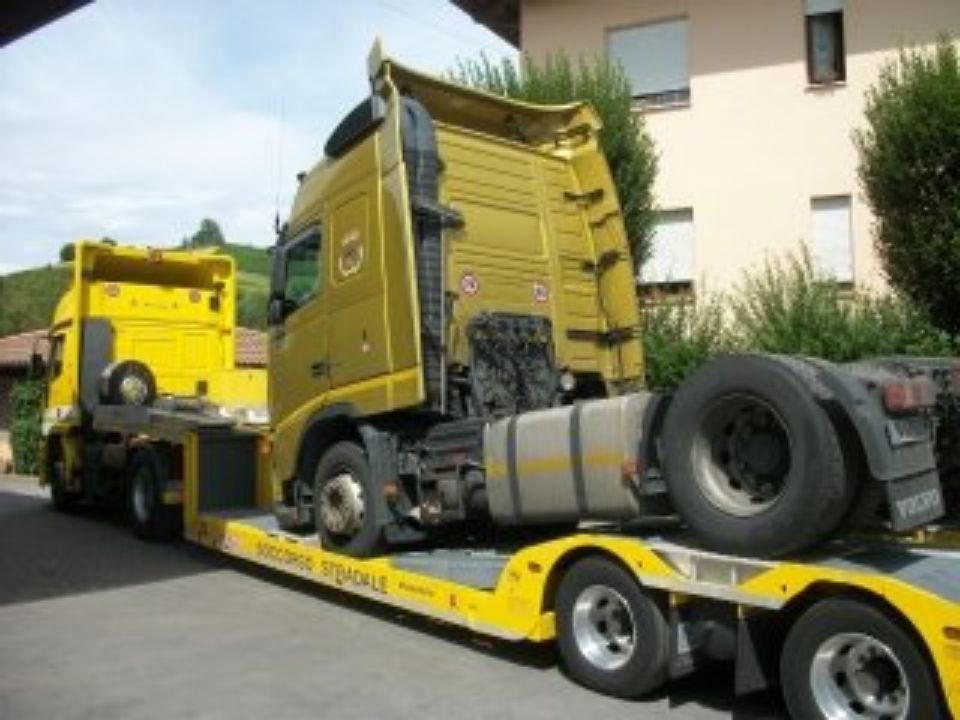 veicolo per soccorso stradale