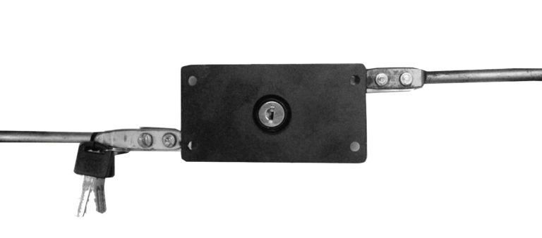 Lock bar and keys for roll up garage door