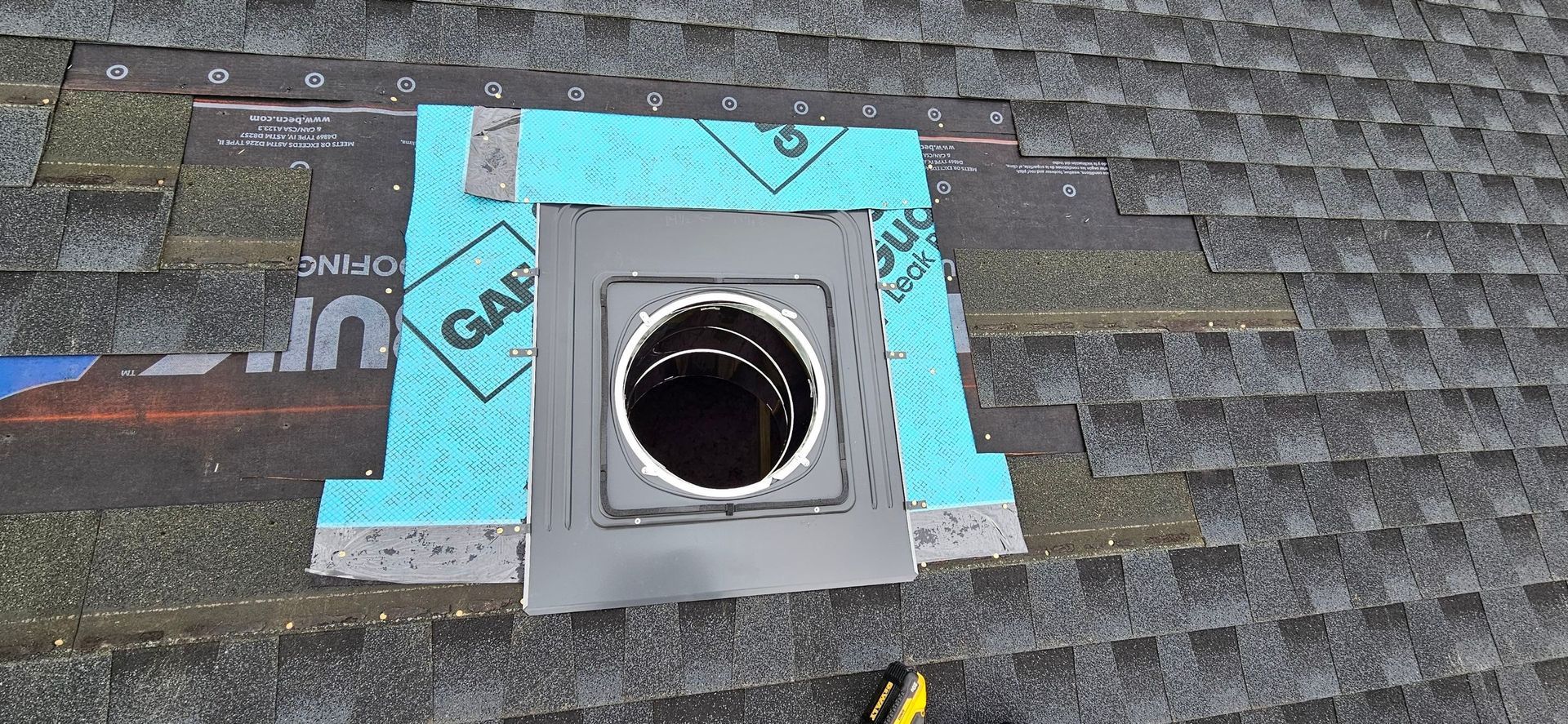 Slagle Roofing and Construction 112