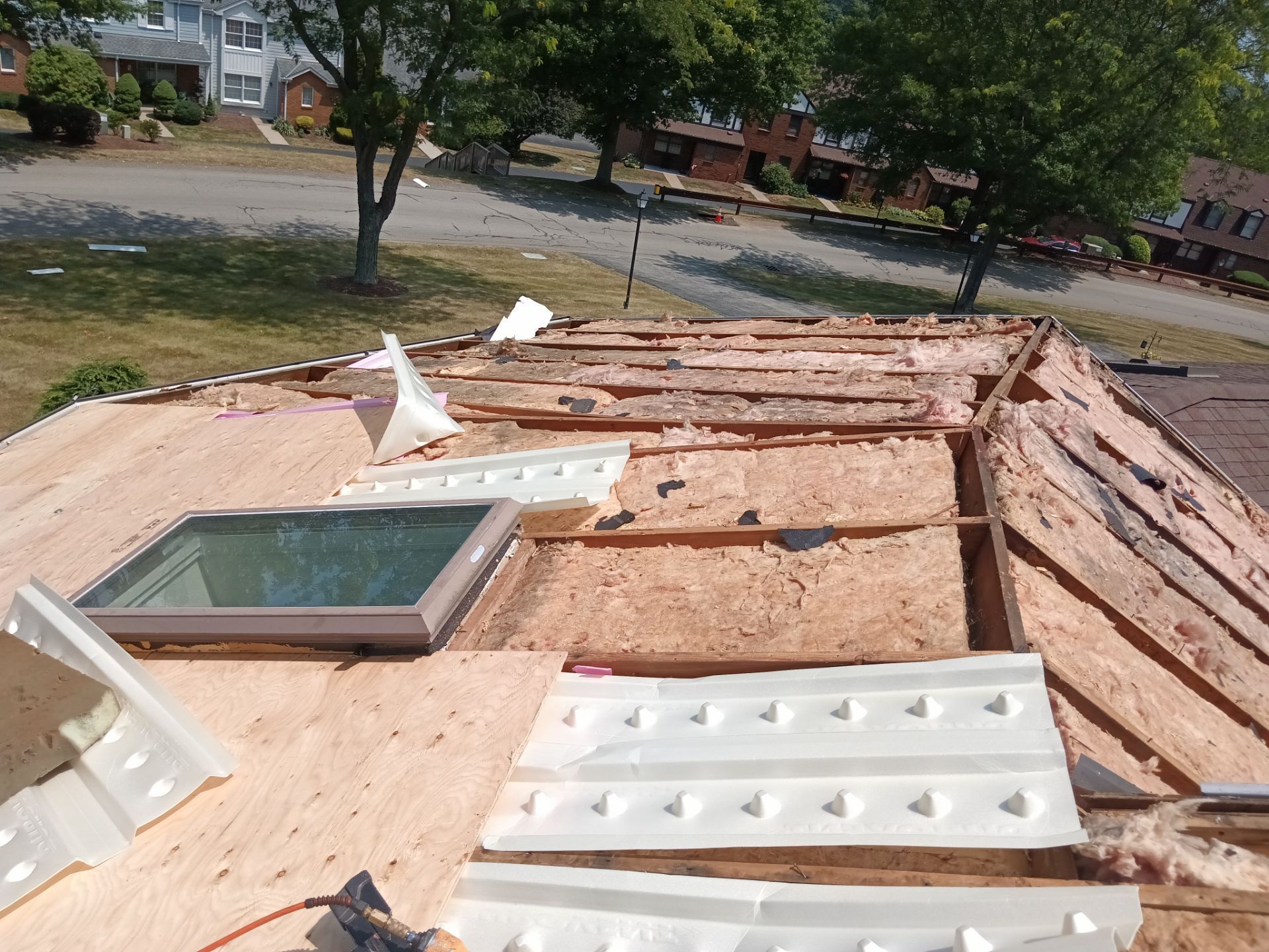 Slagle Roofing and Construction 115