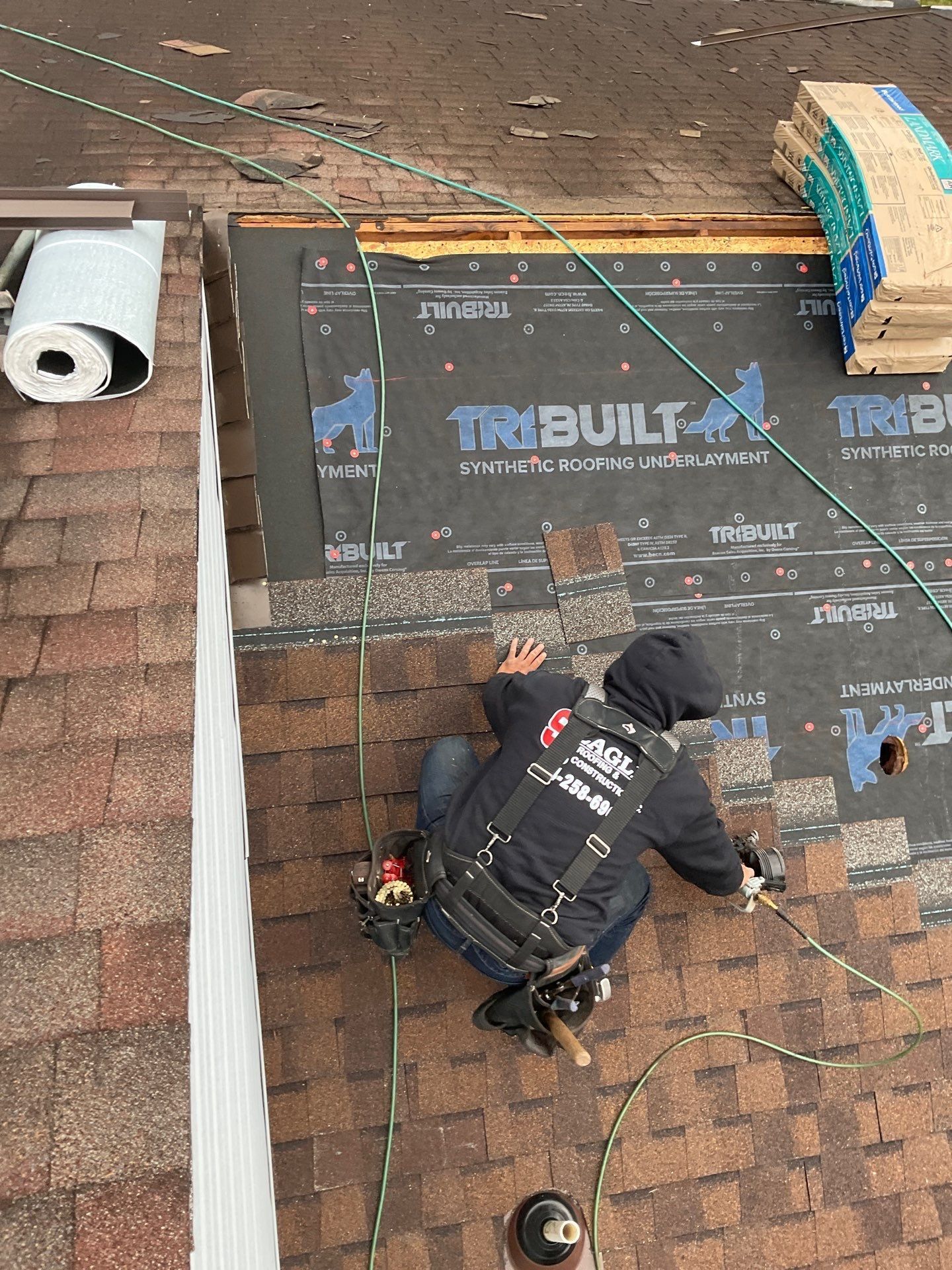 Slagle Roofing and Construction 128