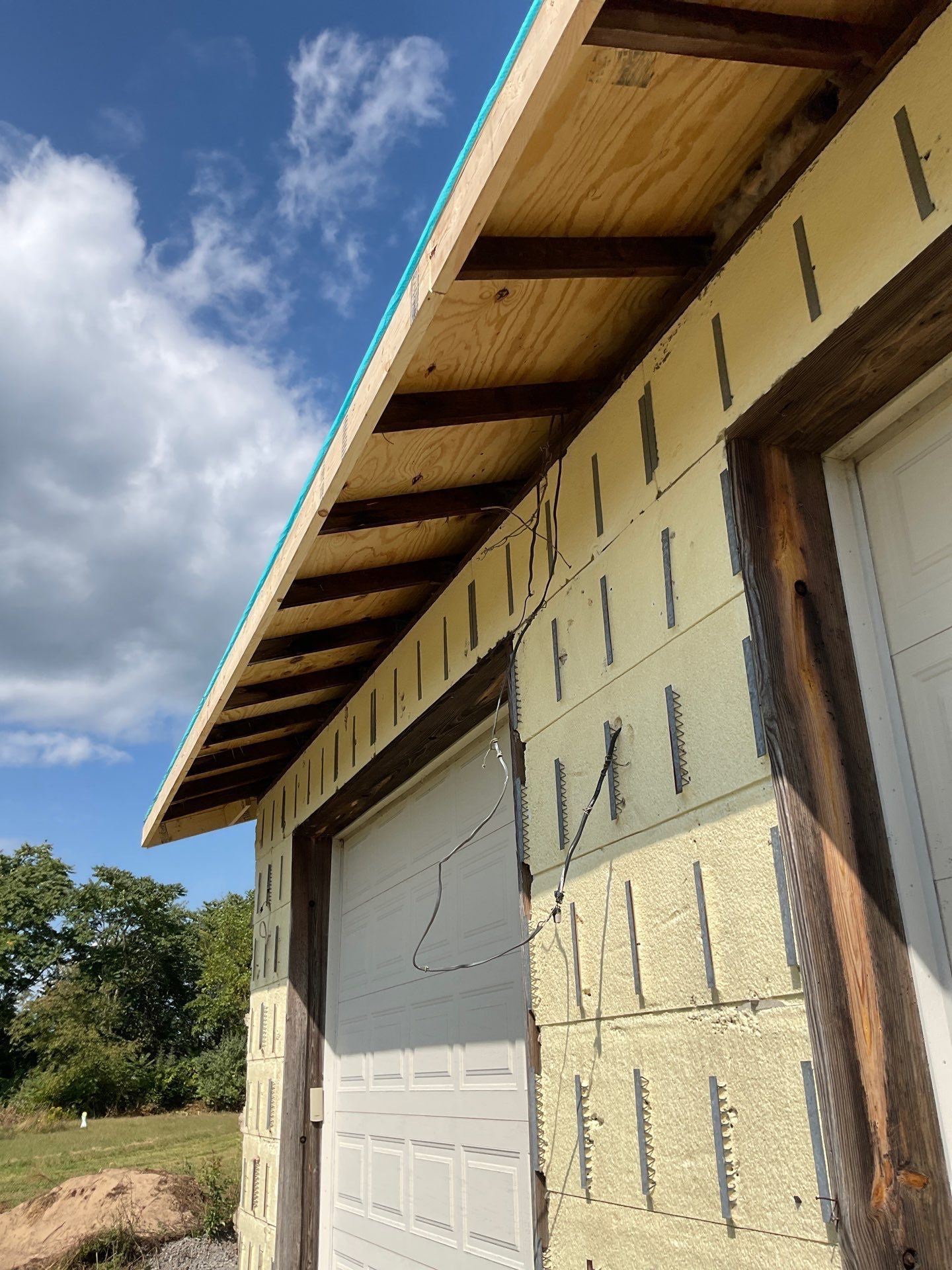 Slagle Roofing and Construction 203