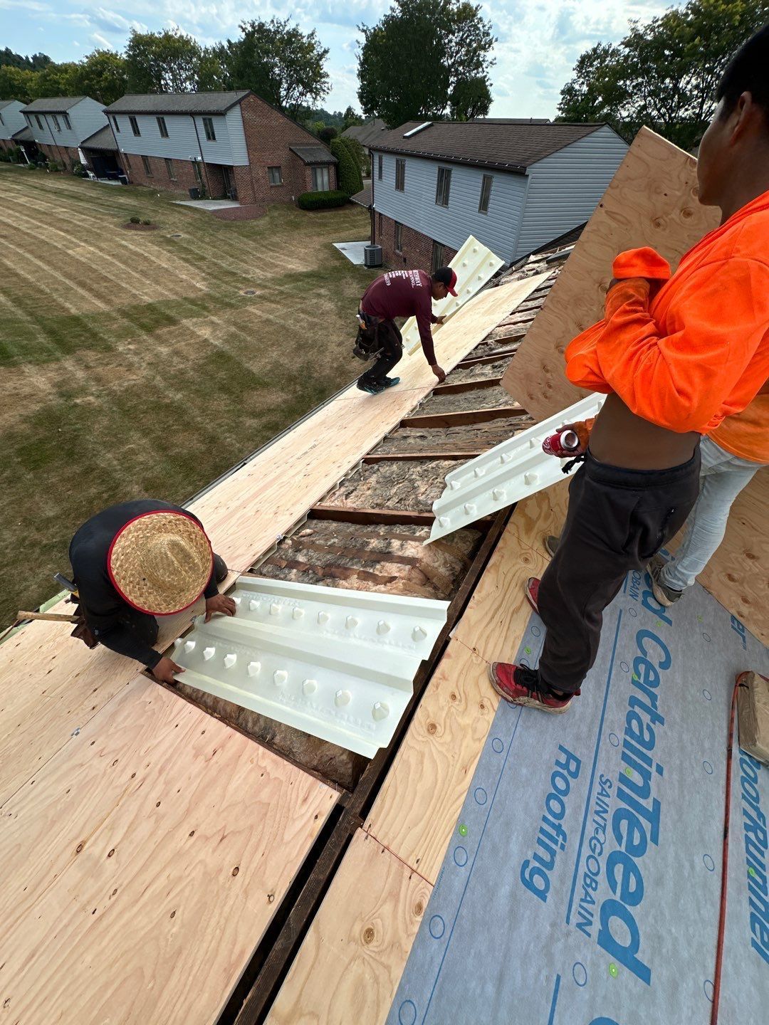 Slagle Roofing and Construction 212