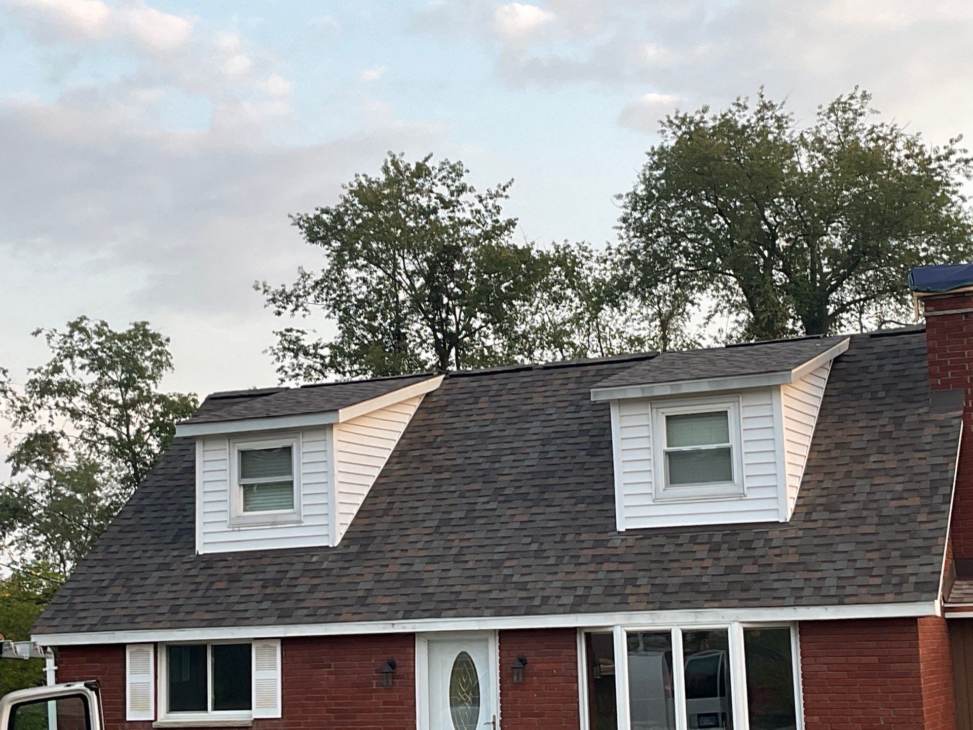 Slagle Roofing and Construction 281