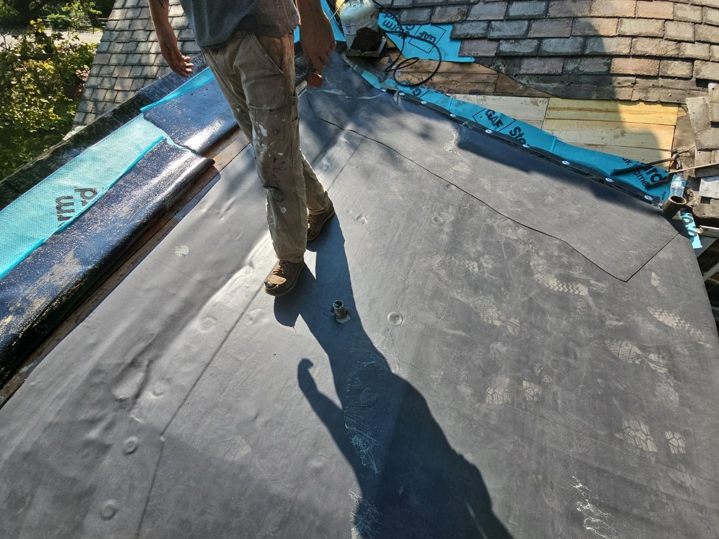 Slagle Roofing and Construction 299