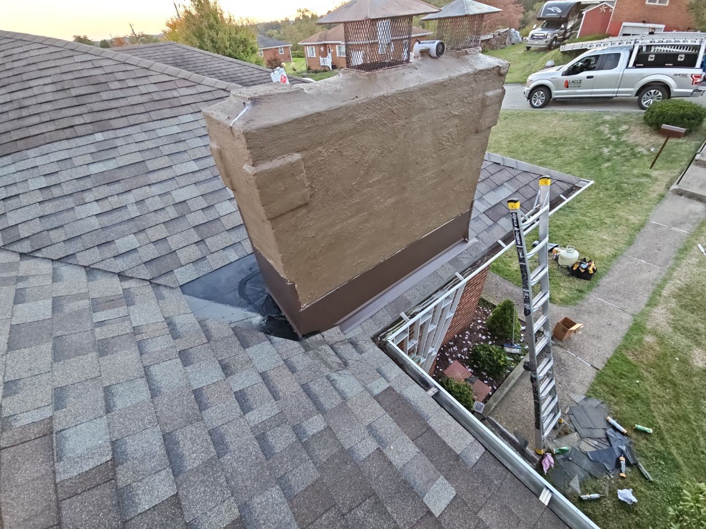 Slagle Roofing and Construction 333