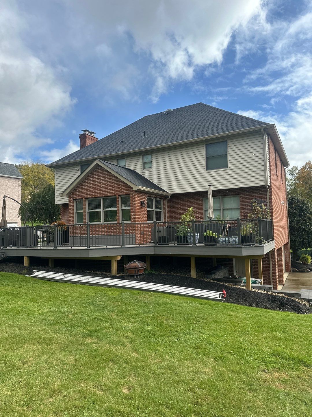 Slagle Roofing and Construction 335